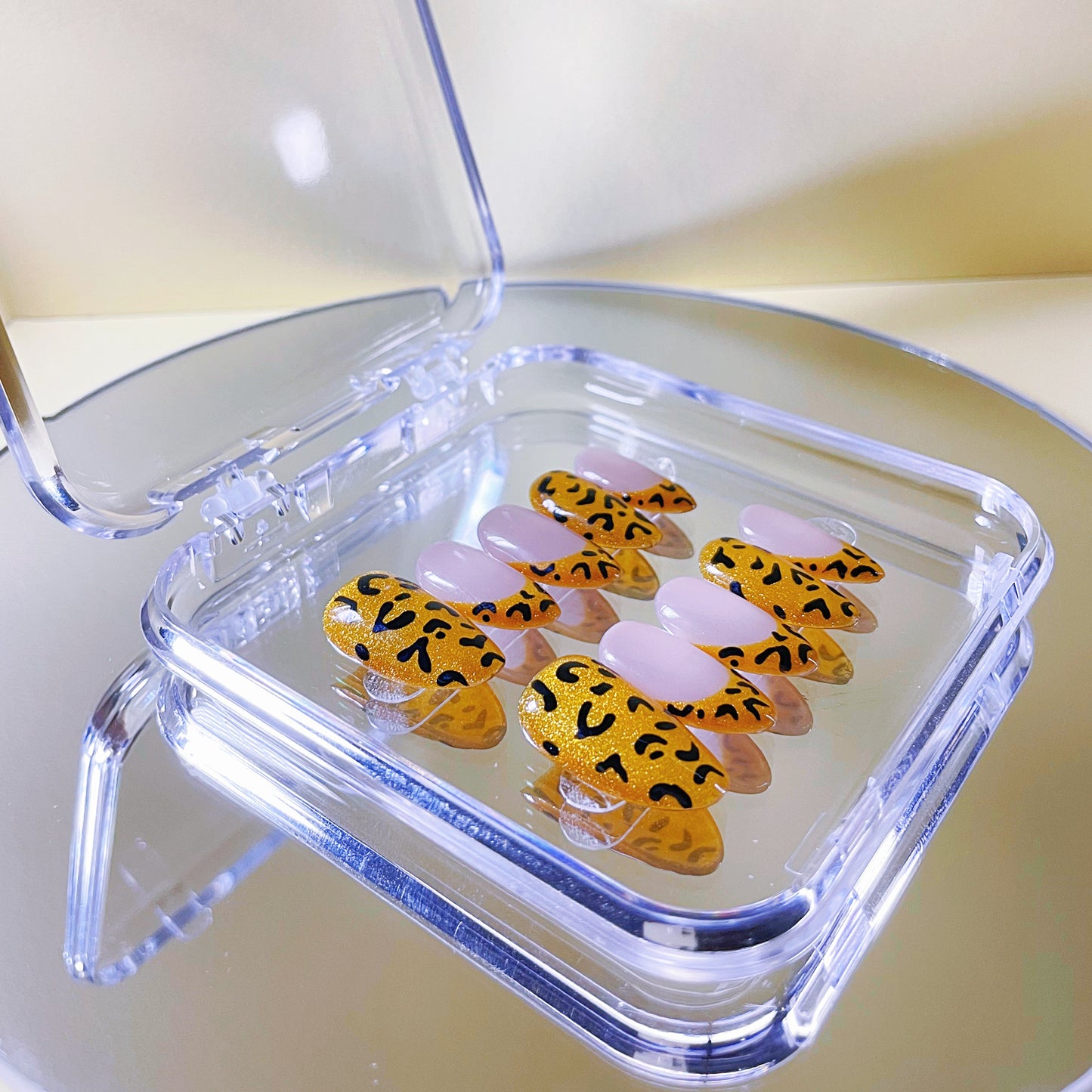 (M) Nude & Golden Cheetah, Hand - made Press on Nails