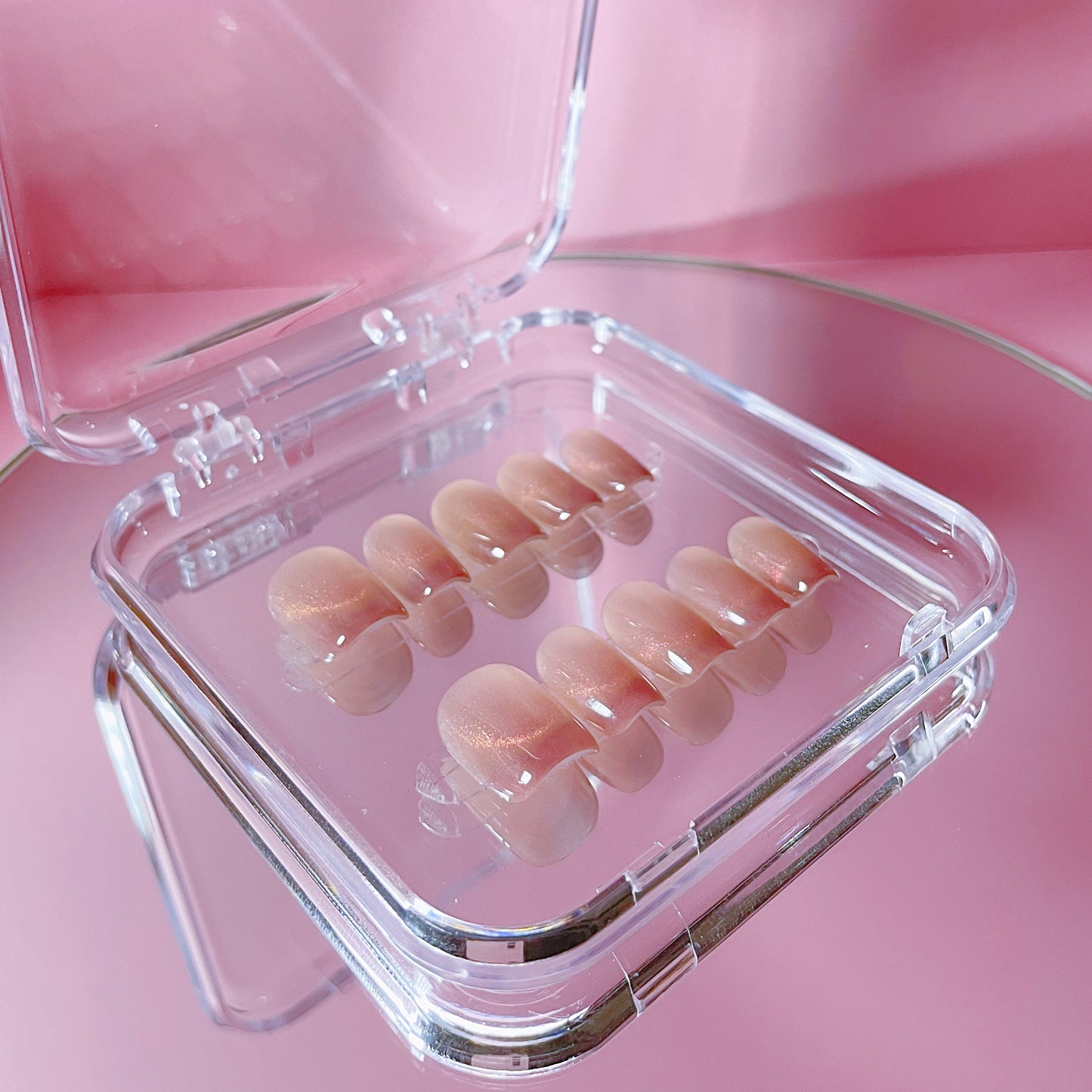 Exquisite handmade Press on Nails, "Artisan-crafted, Unique rhythm", Showcasing beauty at fingertips