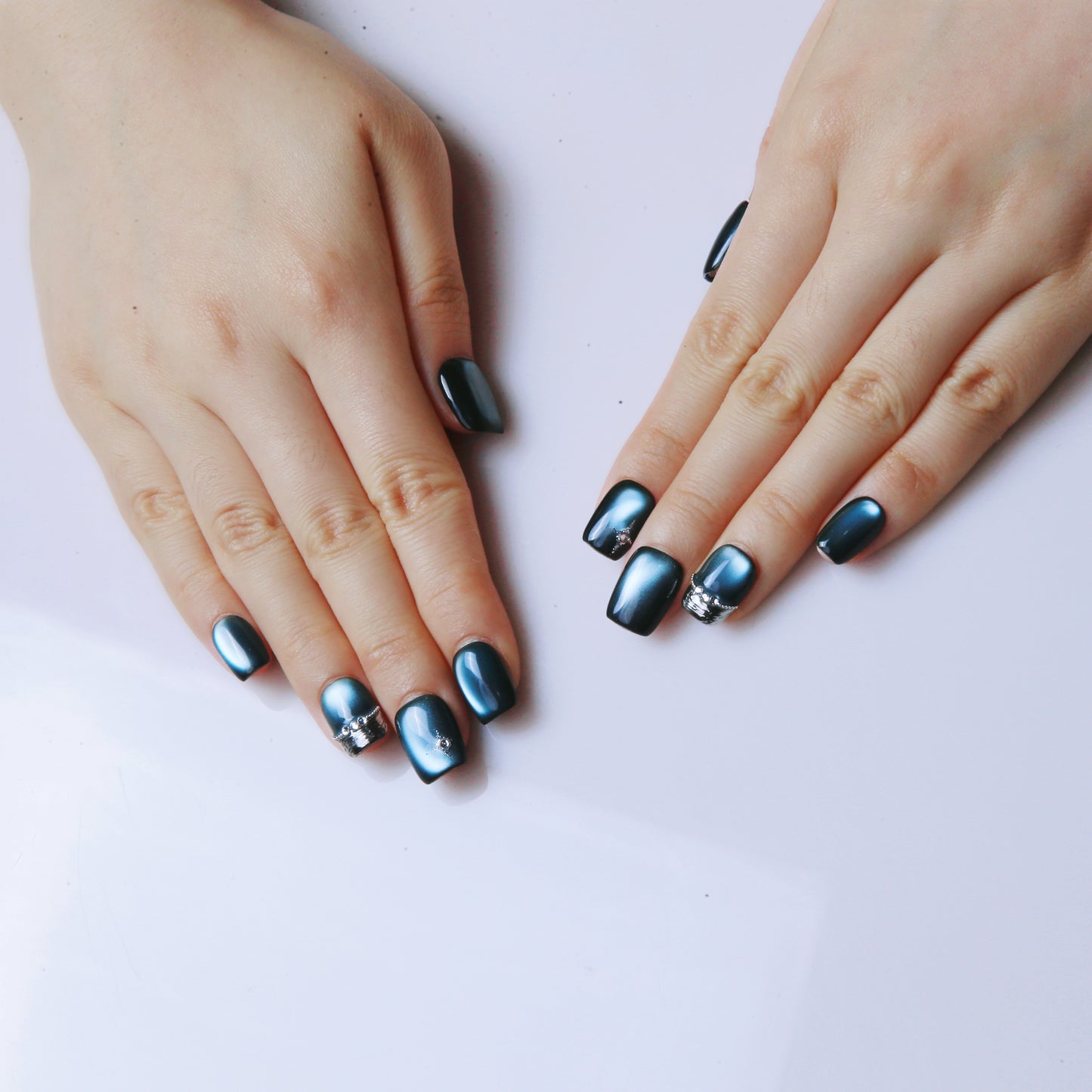 (M) Dark - teal Ombre Handmade Press on Nails with Exquisite Patterns
