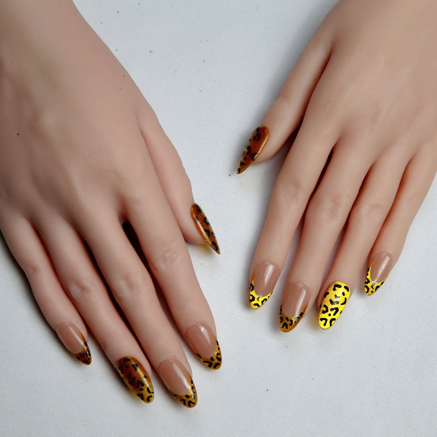 Nude & Golden Cheetah， Hand - made  Press on Nails