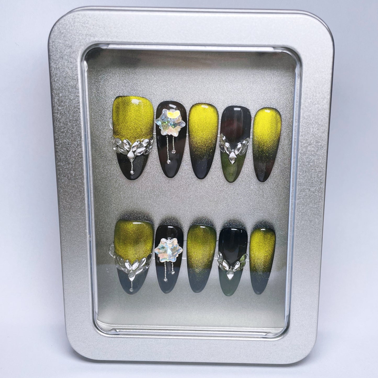 (M) Green - Black Ombre Handmade Press  On Nails with Exquisite Patterns