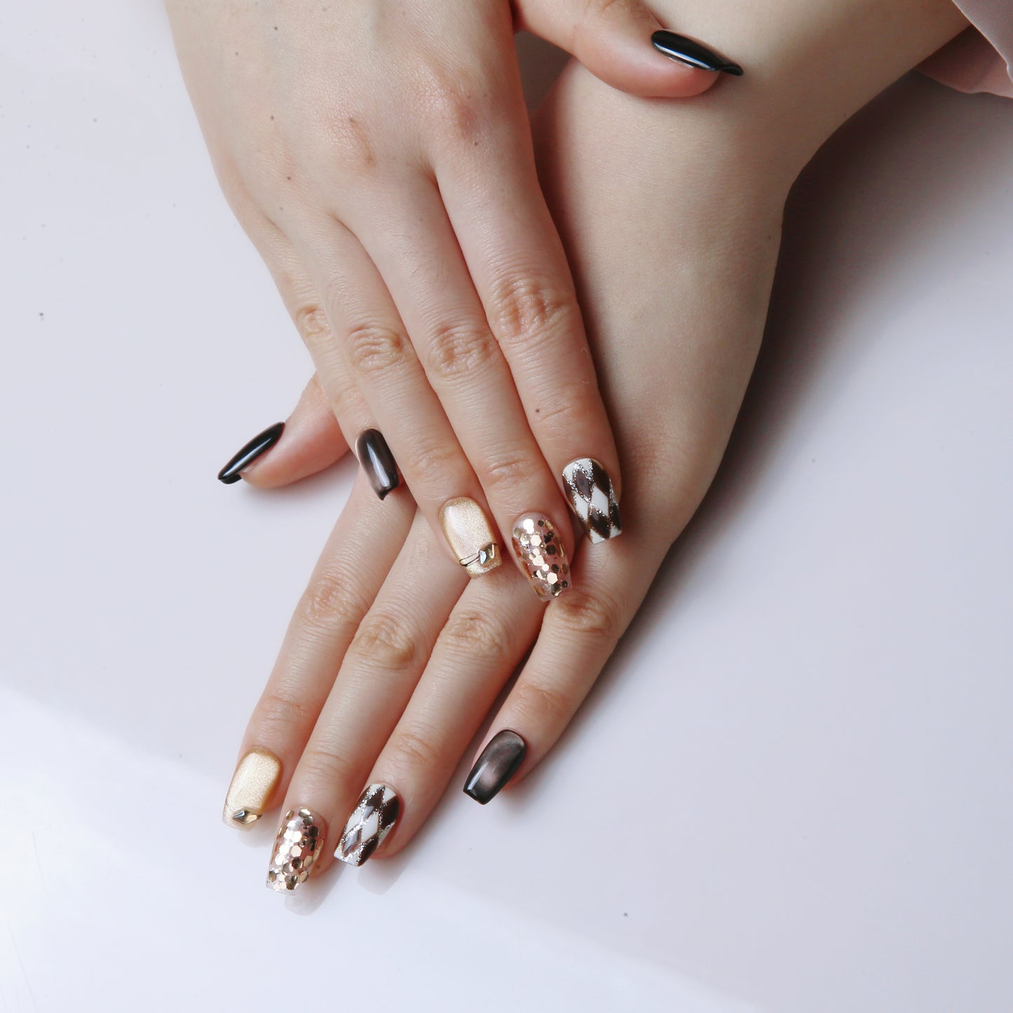 (M) Brown - Gold with Glitter and Intricate Patterns handmade Press on Nails