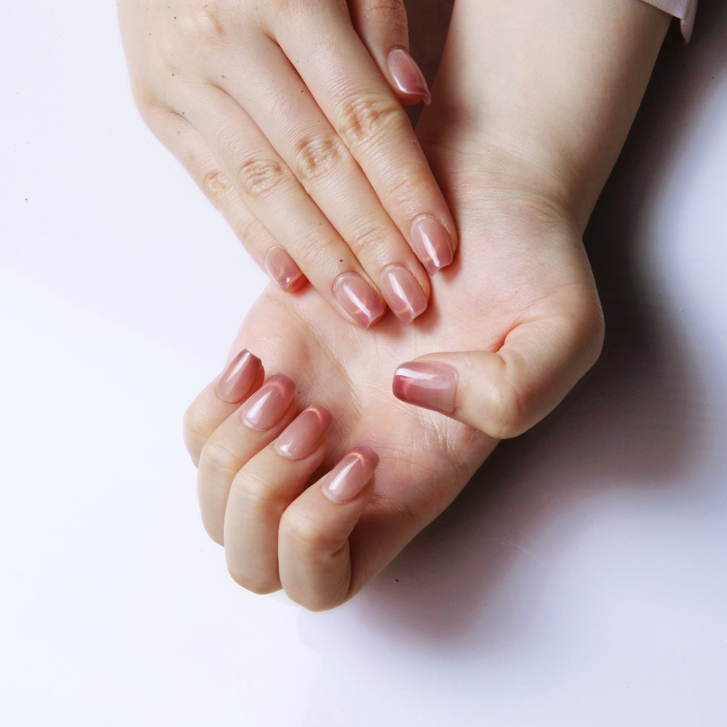 (M) Ombre Soft - pink Hand - crafted Press on Nails
